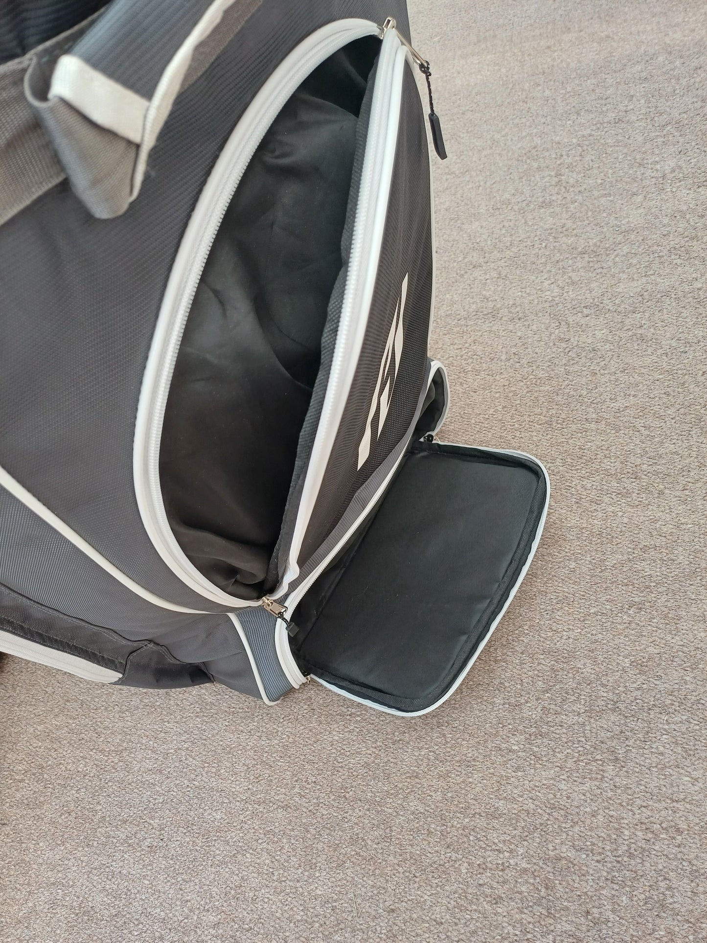 Champ Backpack (with wheels)