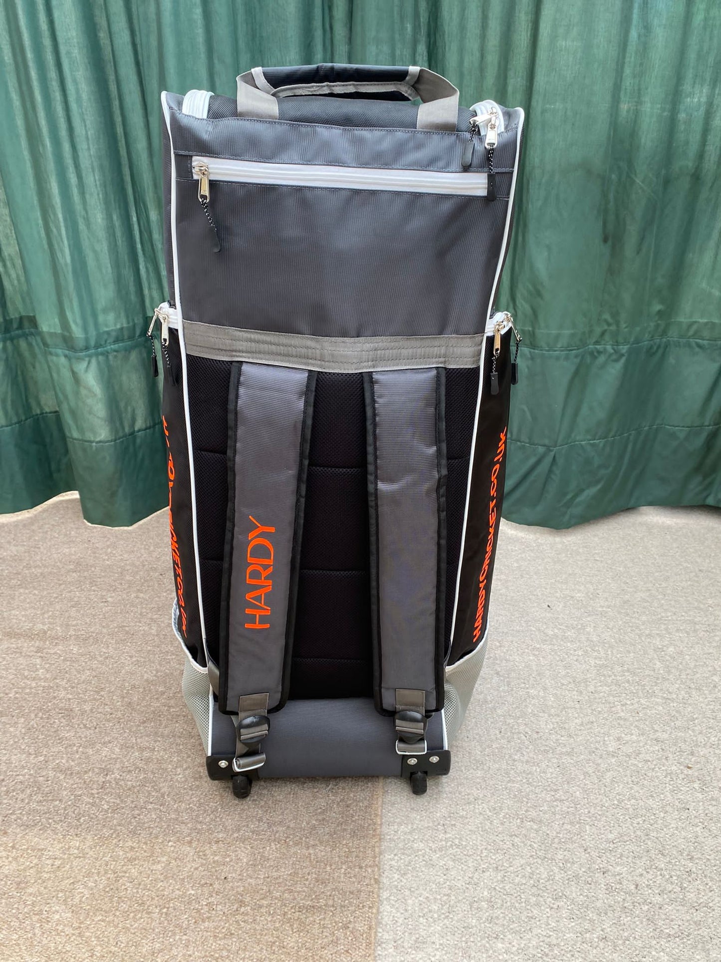 Champ Backpack (with wheels)