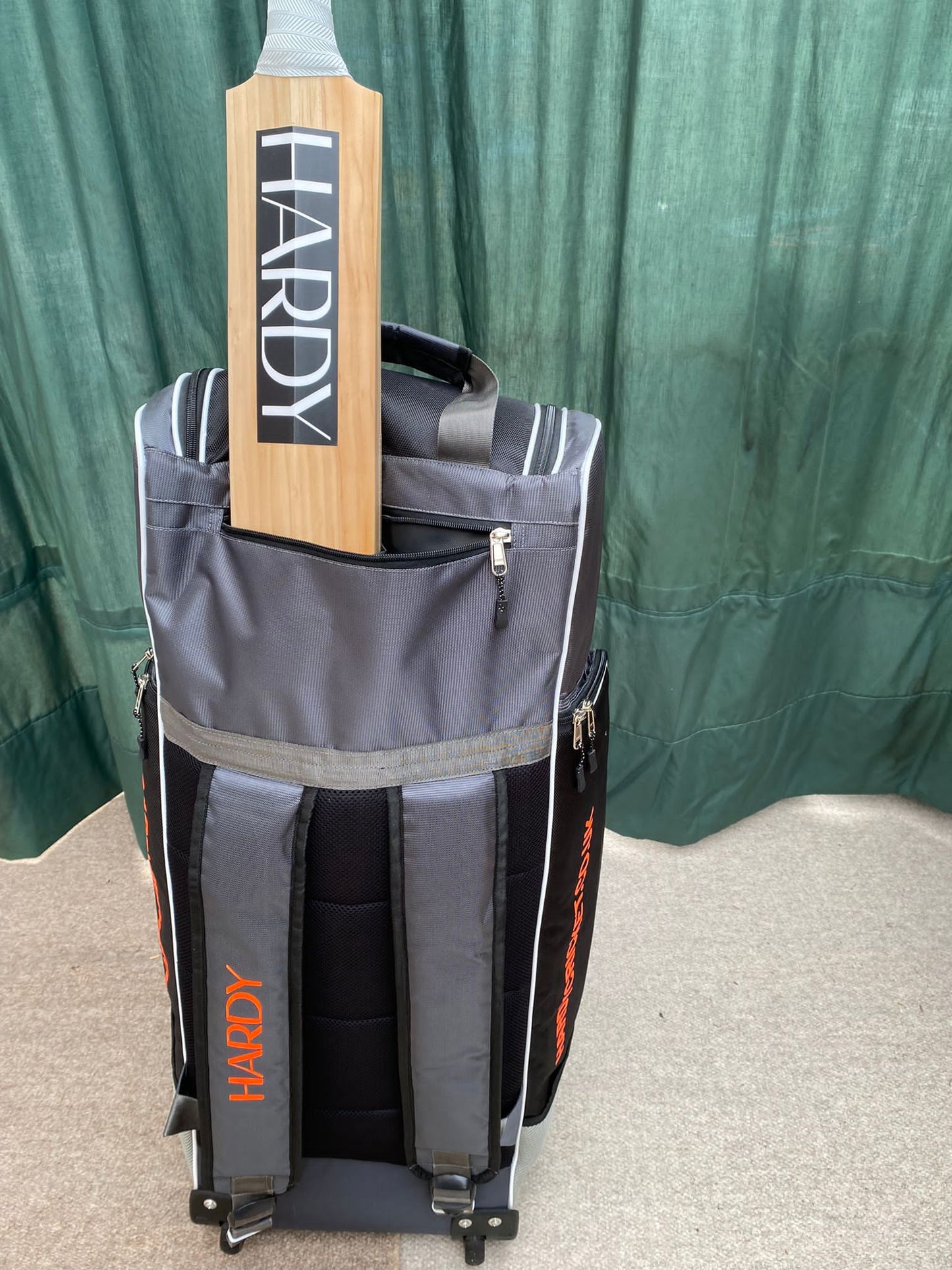 Champ Backpack (with wheels)