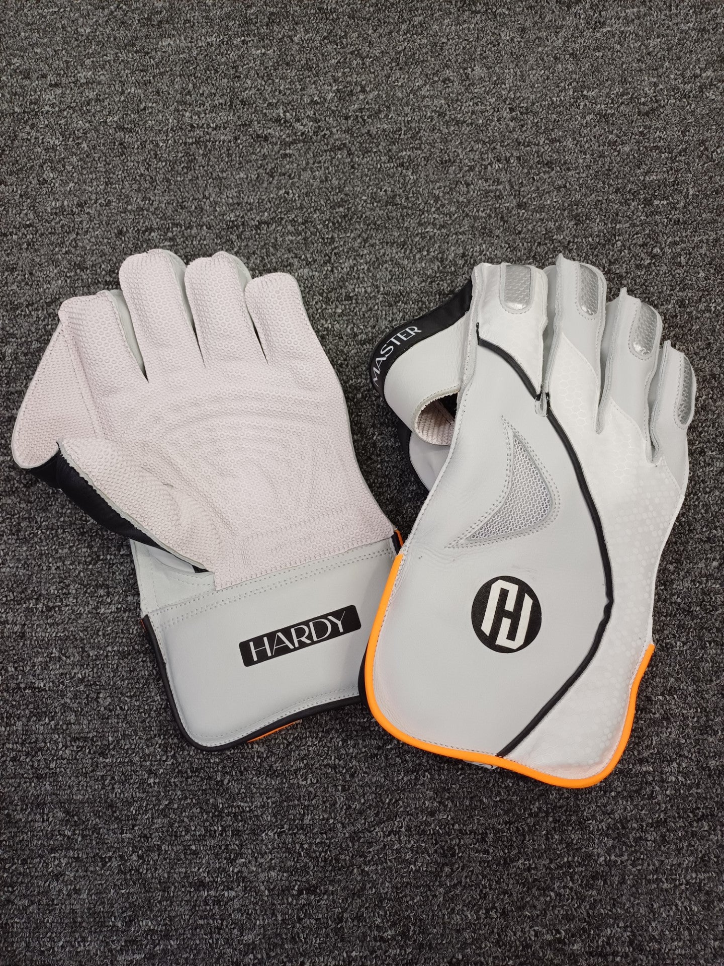 Master Wicket Keeping Glove